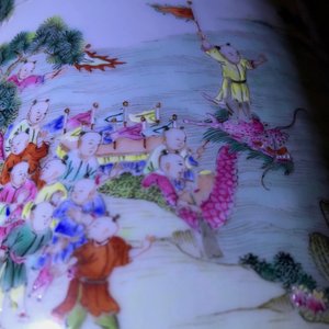 Un vase impérial en porcelaine de Chine famille rose, marque et époque de Jiaqing — photo 29