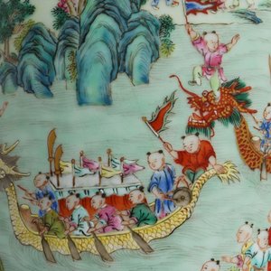 Un vase impérial en porcelaine de Chine famille rose, marque et époque de Jiaqing — photo 49