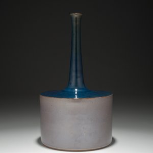 Un vase moderniste de forme bouteille en gris et bleu, Perignem, 2ème moitié du 20ème — photo 5