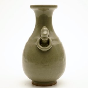 Un vase monochrome en porcelaine de Chine céladon, 19ème — photo 4