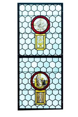 Un vitrail composé d'éléments en verre peint et teinté, France, 16ème