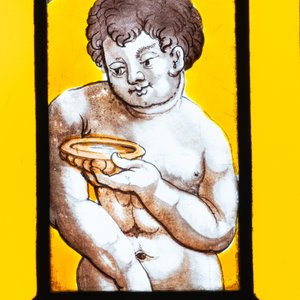 Un vitrail composé d'éléments en verre peint et teinté, France, 16ème — photo 8