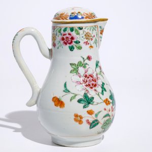 Une aiguière couverte et son bassin en porcelaine de Chine famille rose, Qianlong — photo 6