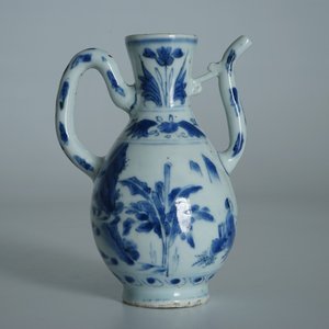 Une aiguière en porcelaine de Chine bleu et blanc, époque Transition — photo 10