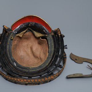 Une armure de samouraï incomplète, Japon, Edo, 18ème — photo 6