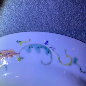 Une assiette d'anniversaire en porcelaine de Chine à fond jaune, marque et époque de Guangxu — photo 4