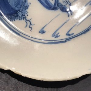 Une assiette en faïence de Delft bleu et blanc à décor religieux, 2ème moitié du 17ème — photo 5