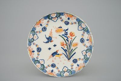 Une assiette en faïence de Delft polychrome aux cailles, 18ème