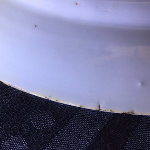 Une assiette en porcelaine de Chine bleu et blanc d'après un modèle de Delft, Qianlong, 18ème — photo 4