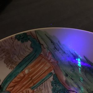 Une assiette en porcelaine de Chine d'exportation à décor hollandais d'un calvaire, Qianlong — photo 9