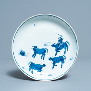 Une assiette en porcelaine de Chine en bleu et blanc de type ko-sometsuke pour le marché japonais, Tianqi — photo 1