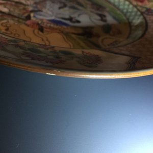 Une assiette en porcelaine de Chine famille rose à décor d'une dame et d'une chèvre, Yongzheng — photo 10