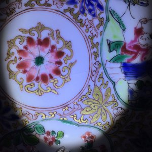 Une assiette en porcelaine de Chine famille rose coquille d'oeuf, Yongzheng — photo 5