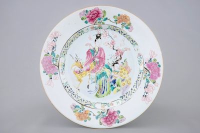 Une assiette en porcelaine de Chine famille rose, Yongzheng, 1723-1735