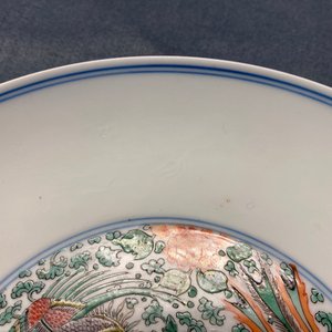 Une assiette en porcelaine de Chine famille verte à décor de deux phénix, Kangxi — photo 11