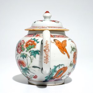 Une assiette et une théière en porcelaine de Chine famille rose à décor d'oies, Yongzheng/Qianlong — photo 5
