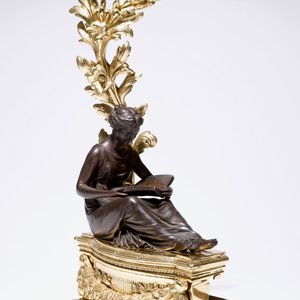 Une barre de cheminée de trois pièces en bronze patiné et doré, France, 19ème — photo 3