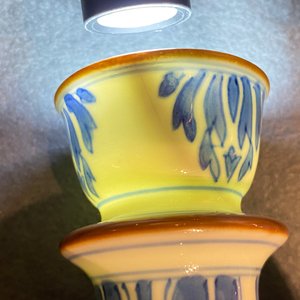 Une base de narguilé en porcelaine de Chine en bleu et blanc, Kangxi — photo 11