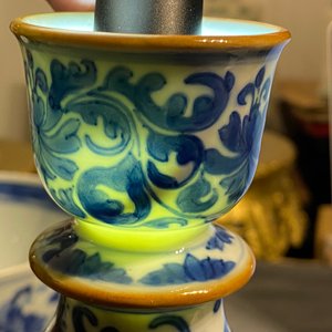 Une base de narguilé en porcelaine de Chine en bleu et blanc, Kangxi — photo 20
