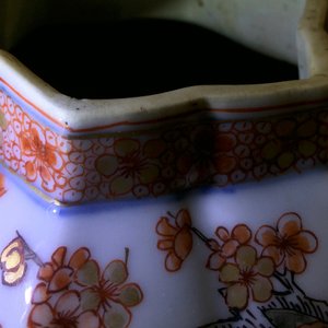 Une belle paire de théières en porcelaine de Chine de style Imari, Kangxi — photo 14