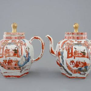 Une belle paire de théières en porcelaine de Chine de style Imari, Kangxi — photo 2