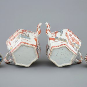 Une belle paire de théières en porcelaine de Chine de style Imari, Kangxi — photo 3