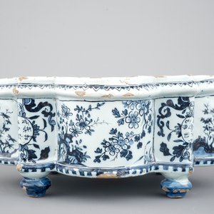 Une boîte à épices en Delft bleu et blanc, Samuel van Eenhoorn, De Grieksche A, 1674-1685 — photo 4