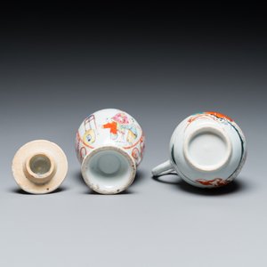 Une boîte à thé couverte en porcelaine de Chine famille rose à sujet mandarin et une verseuse a décor du 'Jugement de Paris', Qianlong — photo 7
