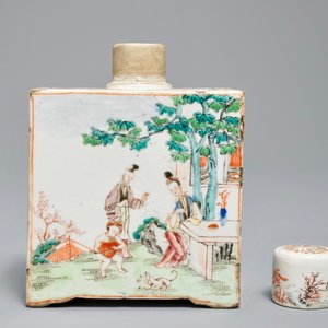 Une boîte à thé couverte en porcelaine de Chine famille rose, Qianlong — photo 6