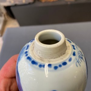 Une boîte à thé en porcelaine de Chine à monture en argent, Kangxi — photo 11