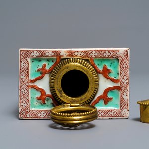 Une boîte à thé en porcelaine de Chine famille verte à décor en relief, Kangxi — photo 9