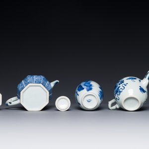 Une boîte à thé et deux théières en porcelaine de Chine en bleu et blanc, Kangxi/Qianlong — photo 4