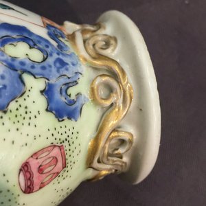 Une boîte à thé et son couvercle en porcelaine de Chine famille rose, Yongzheng, 1723-1735 — photo 13