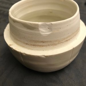 Une boîte couverte en forme de melon en porcelaine de Chine qingbai, Song du Sud — photo 10