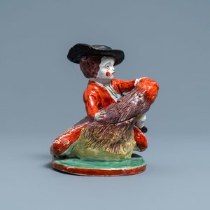 Une boîte couverte en forme d'un garçon sur un oiseau en faïence de Delft polychrome, 18ème — photo 3