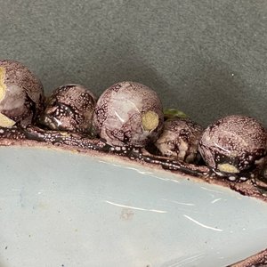 Une boîte couverte en forme d'une grappe de raisins en faïence de Delft polychrome, 18ème — photo 19