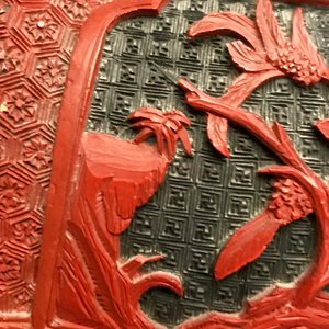 Une boîte couverte en laque de Chine à décor de figures dans un paysage, 19ème — photo 10
