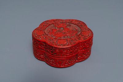 Une boîte couverte en laque de Chine, marque de Wanli, 18/19ème