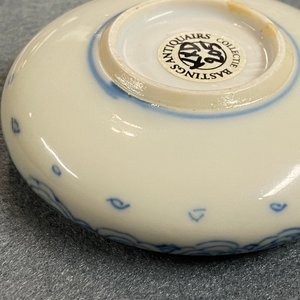 Une boîte couverte en porcelaine de Chine à sujet érotique, Kangxi — photo 17