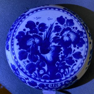 Une boîte couverte en porcelaine de Chine en bleu et blanc, Kangxi — photo 15