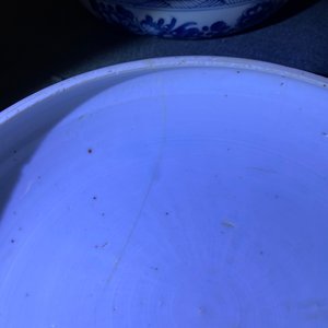 Une boîte couverte en porcelaine de Chine en bleu et blanc, Kangxi — photo 19