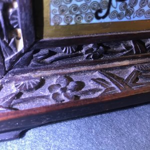 Une boîte rectangulaire en bois sculpté et émaux cloisonnés, Chine, 19ème — photo 16