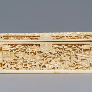 Une boîte rectangulaire en ivoire sculpté, Chine, Canton, 19ème — photo 4