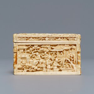 Une boîte rectangulaire en ivoire sculpté, Chine, Canton, 19ème — photo 7