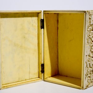 Une boîte rectangulaire en ivoire sculpté, Chine, Canton, 19ème — photo 8
