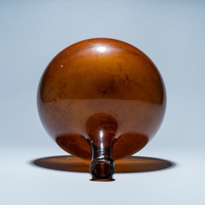 Une bouteille en verre brun, 18ème — photo 5