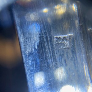 Une cafetière en porcelaine de Chine en bleu et blanc montée d'argent à décor 'La déesse Europe et le taureau', Kangxi — photo 21