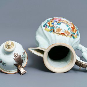 Une cafetière en porcelaine de Chine famille rose à monture en argent, Qianlong — photo 6