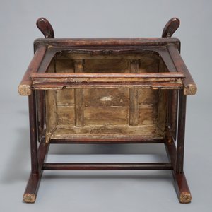 Une chaise en bois sculpté, Chine, 19/20ème — photo 7