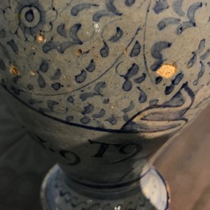 Une chevrette à fond bleu en majolique d'Anvers, milieu du 16ème — photo 12
